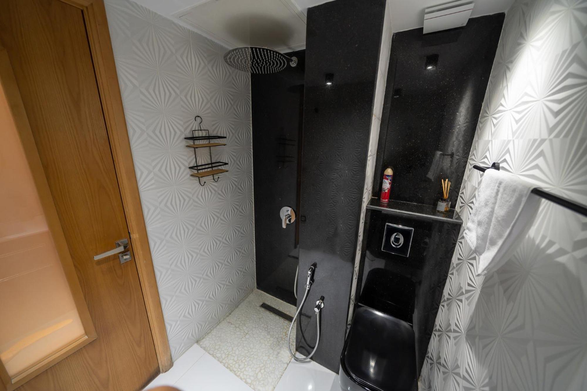 דירות טנג'יר Ecrin Secret, Duplex Prestige, Proche Corniche & Medina, Piscine, Parking, Wifi, Iptv, Ac מראה חיצוני תמונה